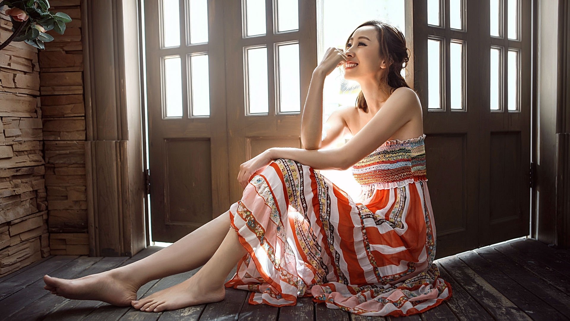 华体会平台娱乐-奇库诺娃蛙泳赛场展现惊人爆发力，库尼奇蛙